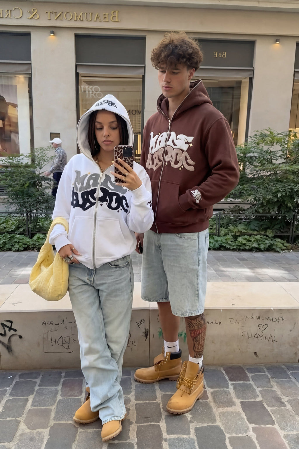 Sudadera con capucha y cremallera "Graph"