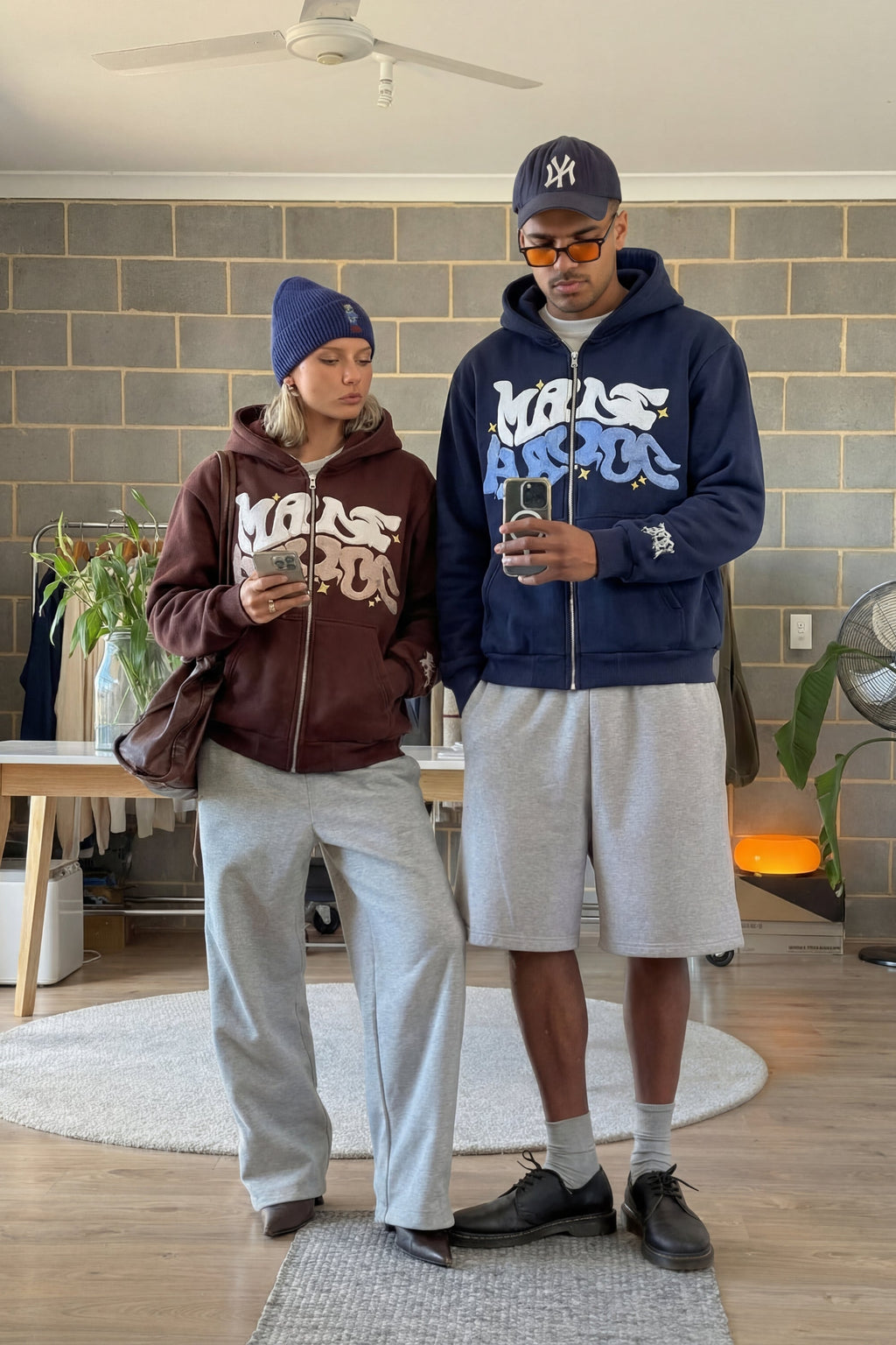 Sudadera con capucha y cremallera "Graph"