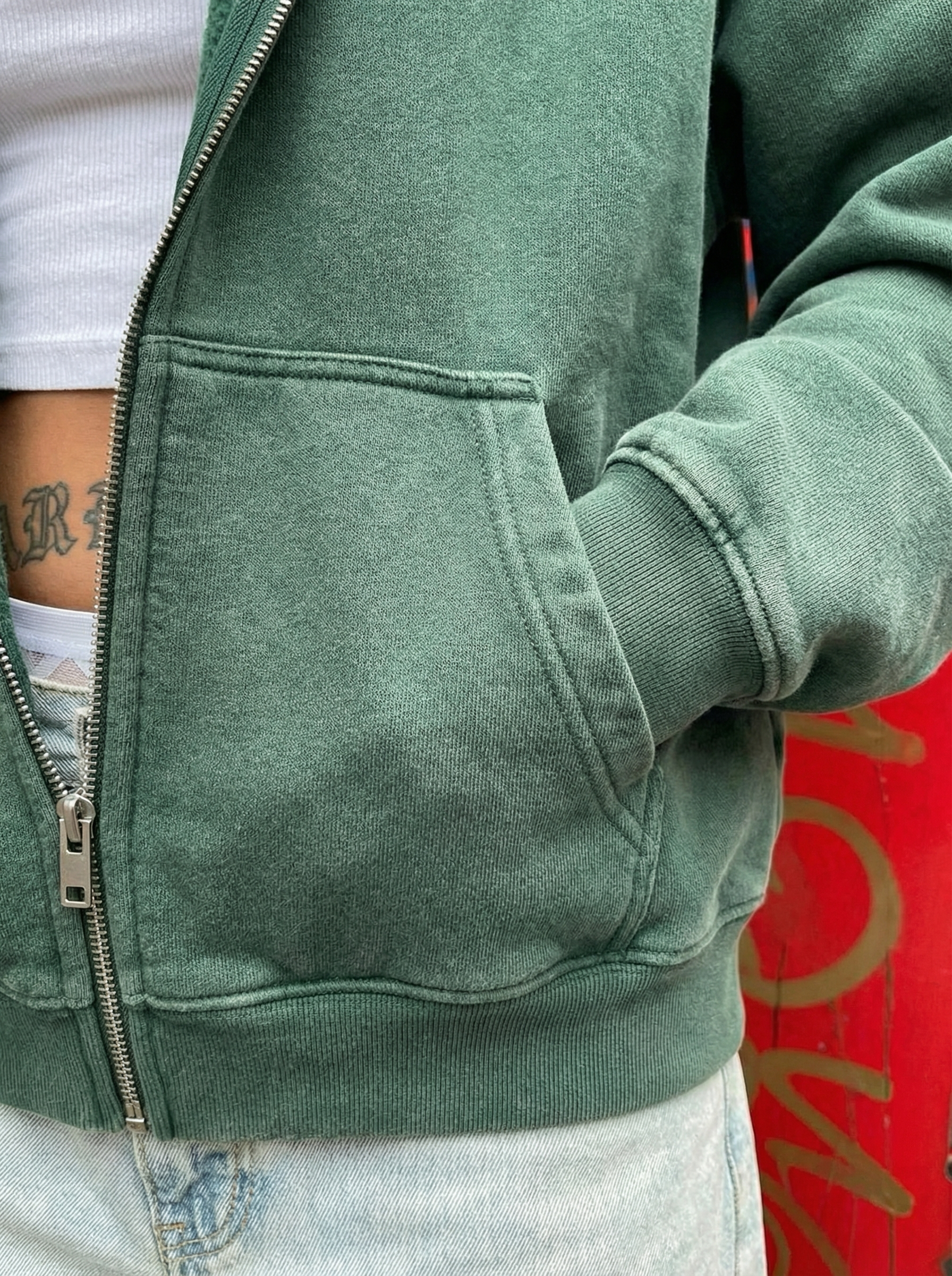 Sudadera con capucha y cremallera "Aroma"